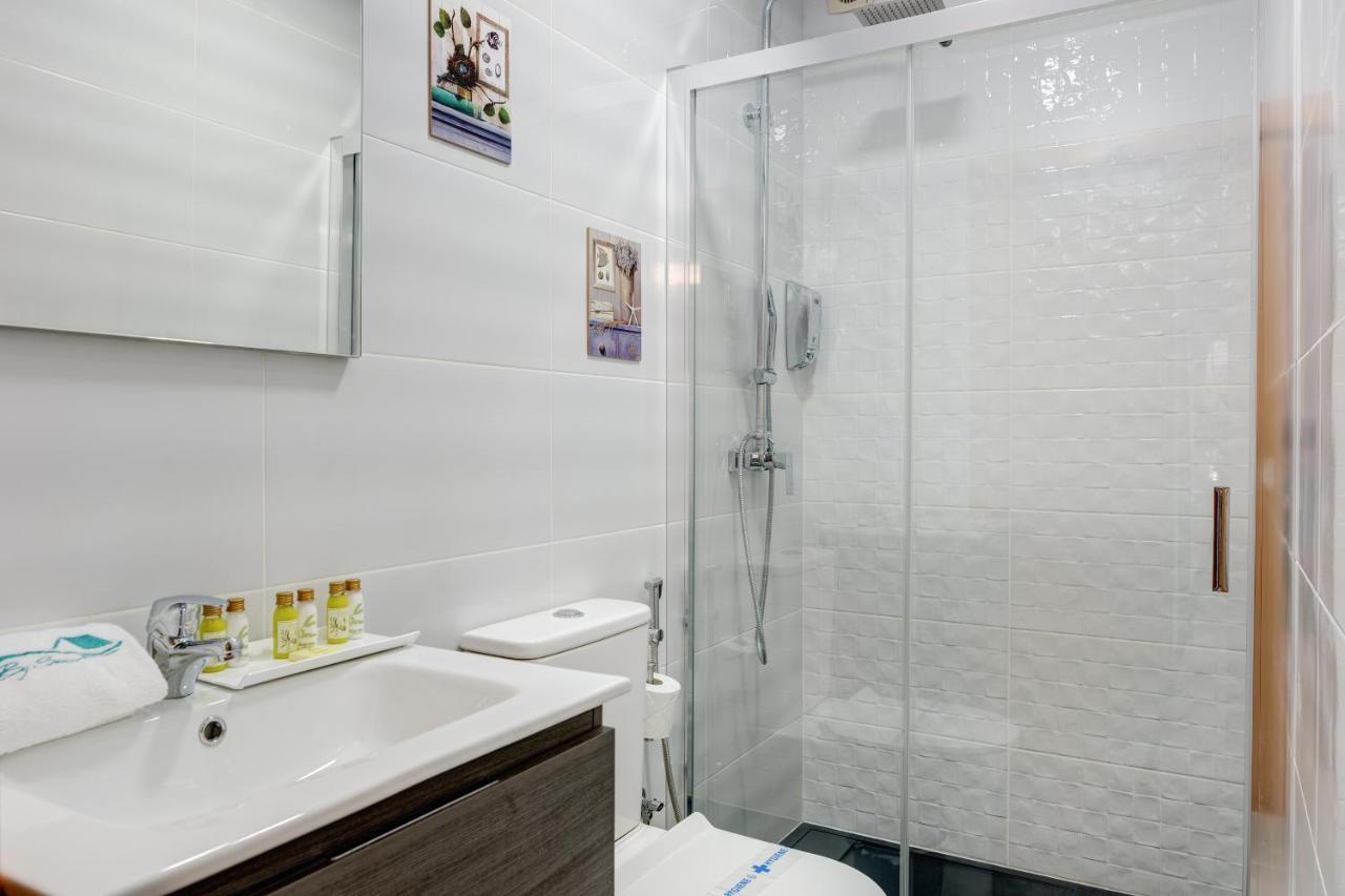 Villa Mamba By Seric,15' Walking To The Beach ตอร์เรโมลิโนส ภายนอก รูปภาพ