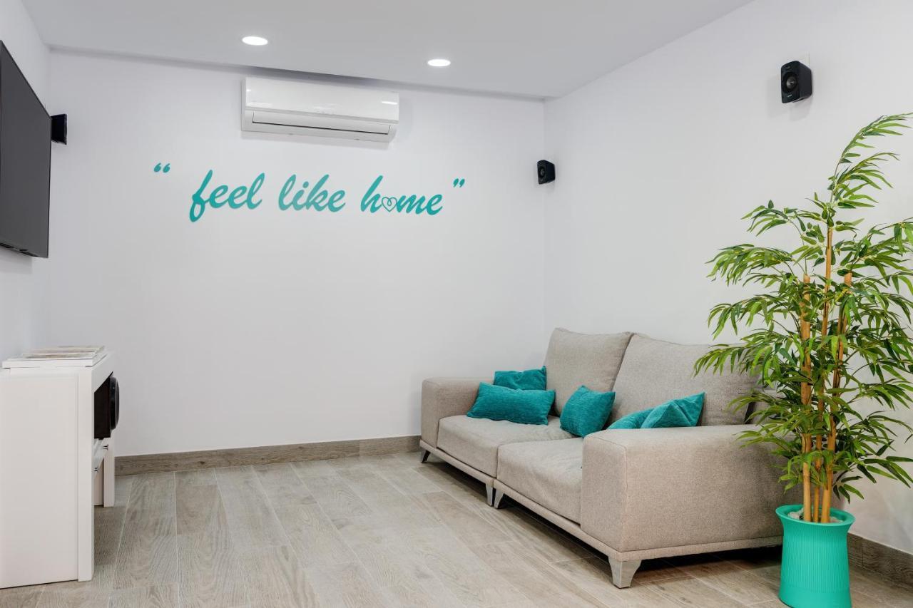Villa Mamba By Seric,15' Walking To The Beach ตอร์เรโมลิโนส ภายนอก รูปภาพ